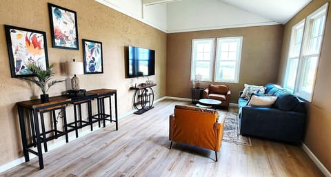 Original 4E56FE8F 7DCB 4CA6 9DAA 5BA6DA9FEB04