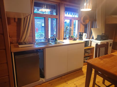 Chalet, 1 Bedroom, Accessible, Smoking | Interior