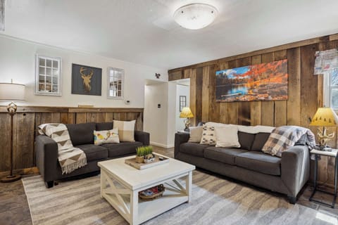 Welcome to Magnolia Hollow Unit B!