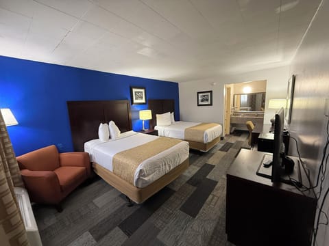 Double Room, 2 Double Beds | Free WiFi