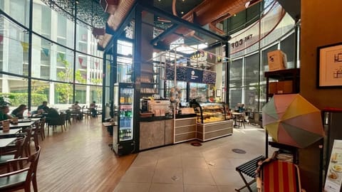 Condo, 1 Bedroom, Accessible, Smoking | Dining