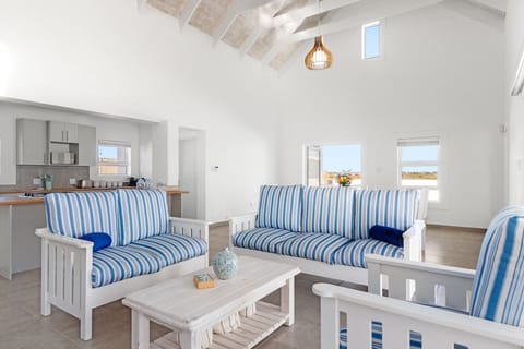 House (3 Bedrooms) | Front of property