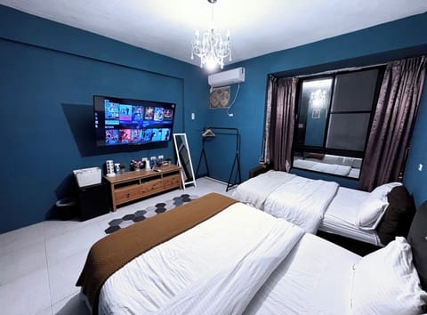 Family Quadruple Room | Premium bedding, blackout drapes, WiFi (free), individually decorated