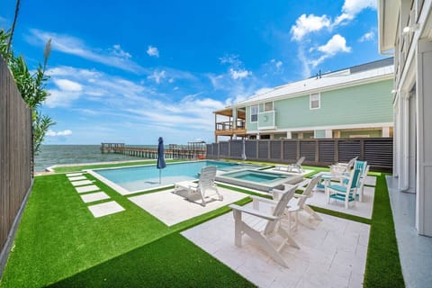 Make a splash in your private pool