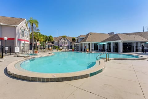 Kissimmee Vacation Rental | 1BR | 1BA | 552 Sq Ft | Step-Free Entry