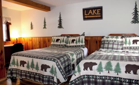 Deluxe Suite, 2 Bedrooms, 2 Bathrooms | Blackout drapes, free WiFi, bed sheets