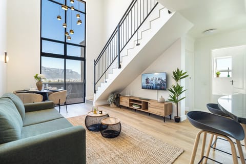 Apartment, 2 Double Beds, Pool Access, Ocean View (Villa Italia) | Living area | 42-inch flat-screen TV with digital channels