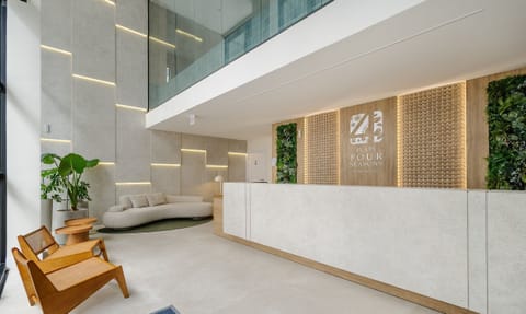 Basic Apartment | Lobby