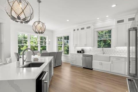 Cook like a chef in the fully equipped gourmet kitchen.