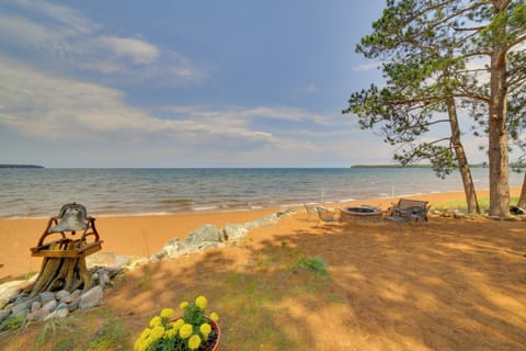 Big Bay Vacation Rental | 3BR | 1BA | 1 Small Step Required | 1,200 Sq Ft