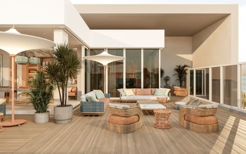 Rooftop pool