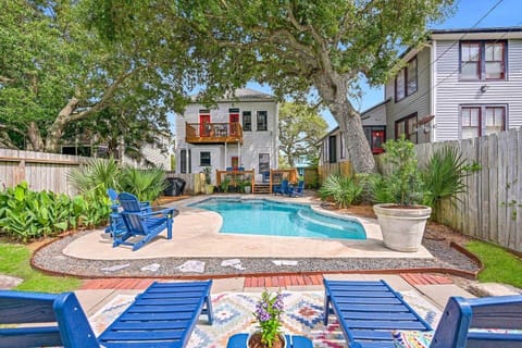 Welcome to 'Lafitte's Lookout'!  Stunning, French Quarter style home built in the 1890's is a unique treasure on the island.  

Surrounded by beautiful historic homes, on a quiet street, just blocks from any Galveston destination or adventure.  