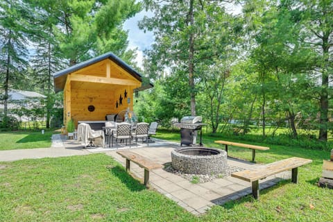 Friendship Vacation Rental | 3BR | 1.5BA | 1,100 Sq Ft | 6 Steps to Enter