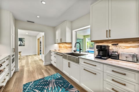 Brew your way with both Keurig and drip options, plus all the space you need for your morning ritual.