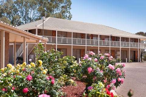 Suite, Multiple Beds (Accessible) | Garden view
