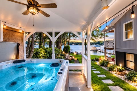 Enjoy the views of Lake Norman from the hot tub!