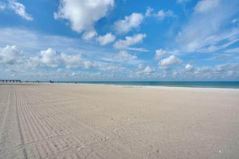 Redington Shores Vacation Rental | 2BR | 1BA | Small Step to Enter | 995 Sq Ft