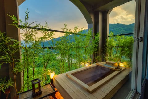 Deluxe Spa(No Cooking) | Terrace/patio