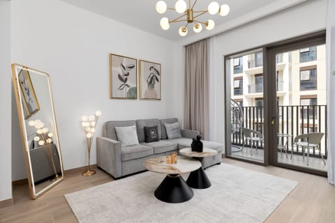 Charming urban holiday rental in Dubai Creek Beach with balcony and amazing facilities