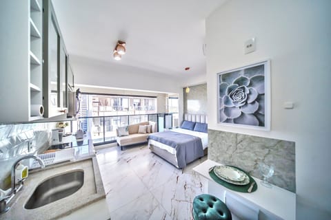 Superior Studio Suite, City View | Iron/ironing board, free WiFi