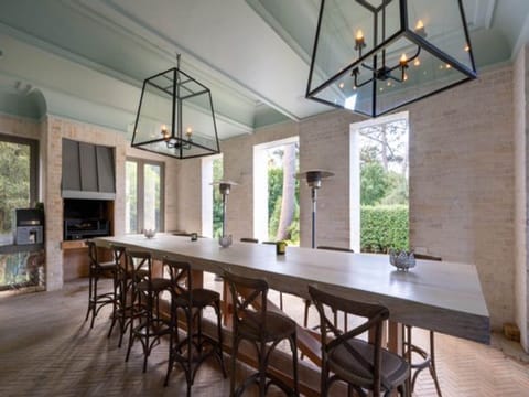 Villa | Dining