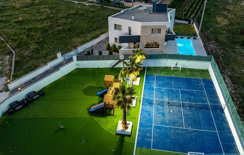 pool