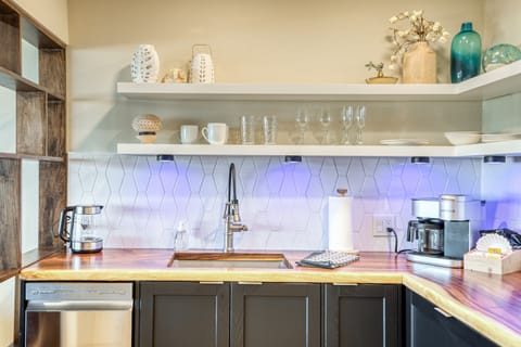 Heat Up Kitchen - Coffee Pods or Grinds