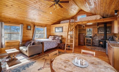 Standard Cabin, Mountain View | Living area | TV