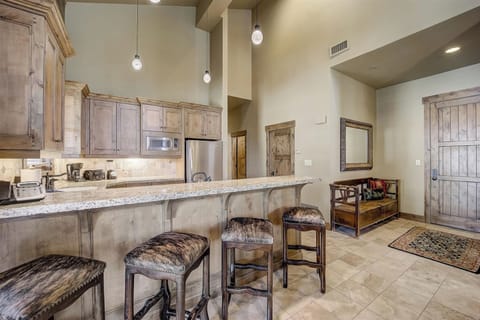 Breakfast bar. (Mont Cervin #33)