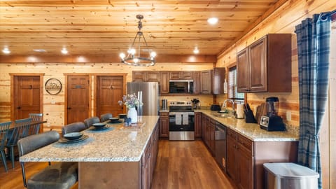 Large kitchen island and new appliances in the kitchen