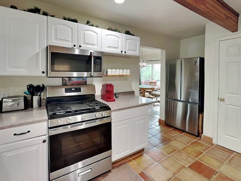 Full Kitchen - Stainless Steel Appliances - First Floor