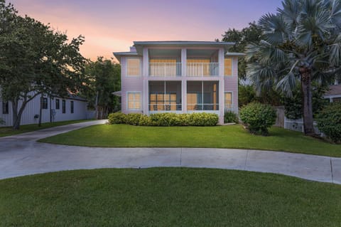 Welcome to Sunrise on Halifax