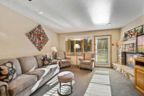 Condo A4