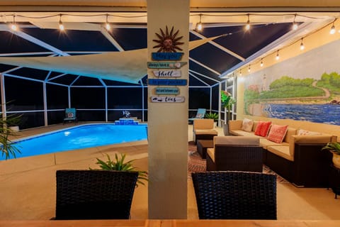 Pool & patio under Lanai