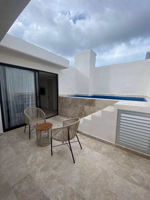 Apartment, 2 Bedrooms, Smoking, Private Pool | Terrace/patio