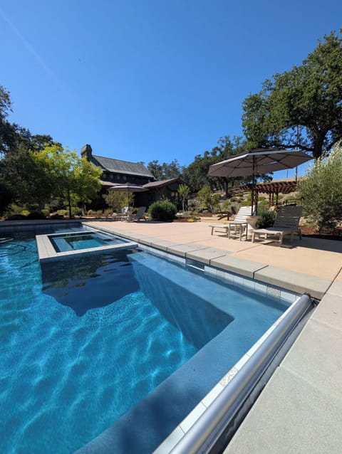 Welcome to Oaks & Madeira in Paso Robles