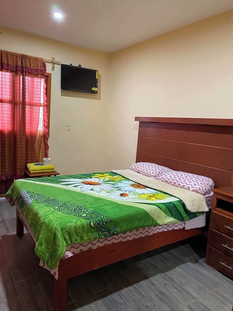 Comfort Single Room, Pool View | Desk, laptop workspace, blackout drapes, free WiFi