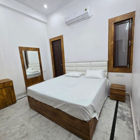 Deluxe Room | Free WiFi