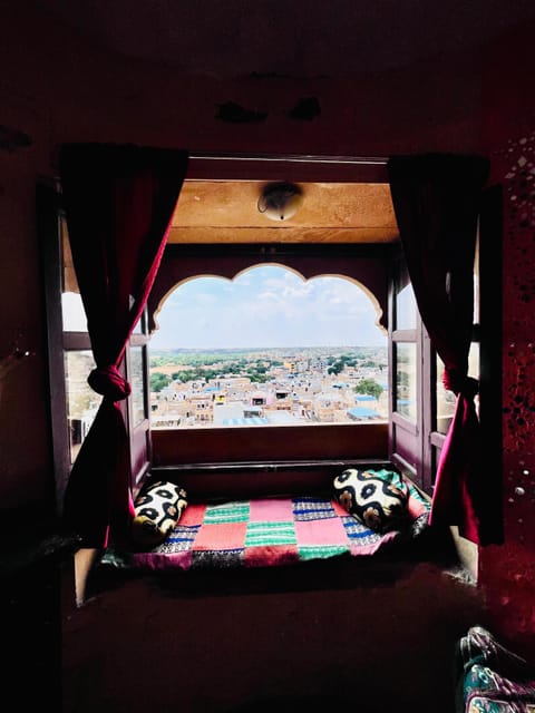 Deluxe Room | Soundproofing