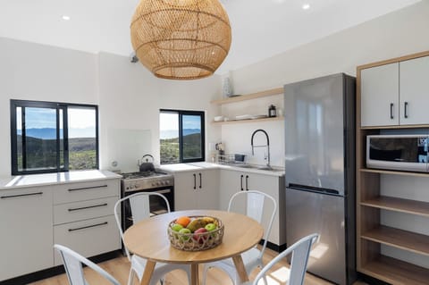 Classic Cabin, Balcony, Mountain View | Private kitchen | Mini-fridge