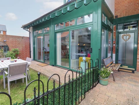 Cottage | Outdoor dining