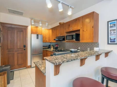 e360c85e-b883-4c71-832b-9d0aa448d4a8