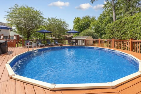 Your very own private pool! (May - Oct)