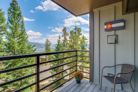 Silverthorne Vacation Rental | 1BR | 2BA | 596 Sq Ft | Step-Free Access