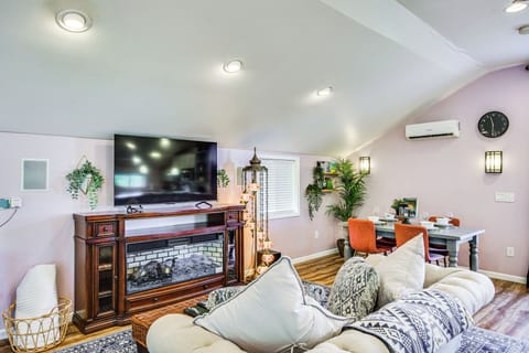 Tacoma Vacation Rental | Studio | 1BA | 750 Sq Ft | 5 Steps to Enter