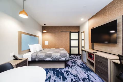 Desk, laptop workspace, free WiFi