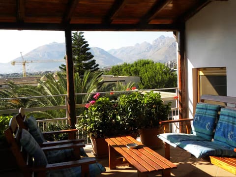  Enjoy the mountains views from the terrace!