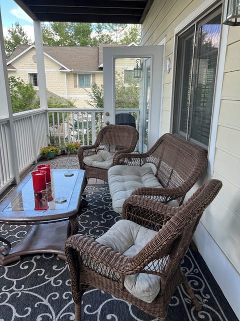 Deck balcony on the main floor