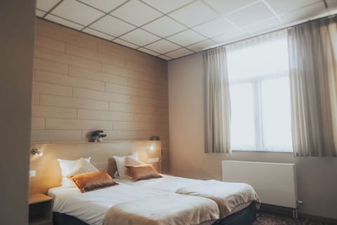 Comfort Double Room, Non Smoking, City View | In-room safe, desk, blackout drapes, iron/ironing board