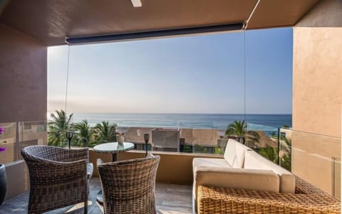 Deluxe Condo, Balcony, Ocean View | Balcony view